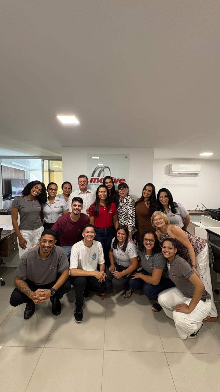 Equipe da Motive Corretora reunida na sede em Vitória/ES